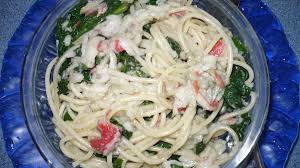 In a skillet, heat remaining oil on medium. Crab Spinach Pasta With Garlic Butter Delishably