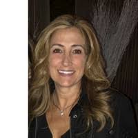 Debra Curry's Instagram, Twitter & Facebook