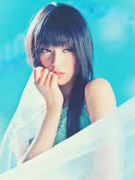 栗山千明 美しい黒髪とムッチリお○ぱいの谷間セクシー画像 - お～い！お宝