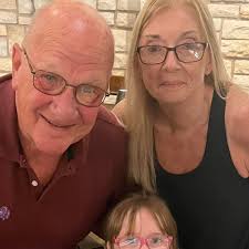 What classes or tutoring are available in Newton, IL to improve computer  literacy and confidence?