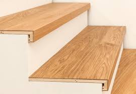 Treppenkantenprofil 3 Schicht Mit Abschluss Treppe Treppe Renovieren Holztreppenstufen