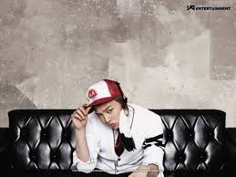 Er ist leader und rapper der boyband big bang. Bigbangs G Dragon Beendet Militardienst In Wenigen Tagen