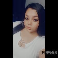 What are some recommendations for a watch party for The Finale of Love  Island in Downtown Chicago?