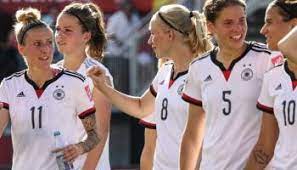 منتخب ألمانيا الوطني لهوكي الحقل للسيدات (بالألمانية: Ù…Ù†ØªØ®Ø¨ Ø³ÙŠØ¯Ø§Øª Ø£Ù„Ù…Ø§Ù†ÙŠØ§ ÙŠØªØ±Ø§Ø¬Ø¹ Ù„Ù„Ù…Ø±ÙƒØ² Ø§Ù„Ø«Ø§Ù„Ø« Ø¨ØªØµÙ†ÙŠÙ Ø§Ù„ÙÙŠÙØ§