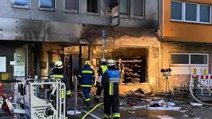 Martha kirche ist völlig ausgebrannt. Explosion In Der Nurnberger Sudstadt Haus Unbewohnbar Nurnberg Nordbayern De