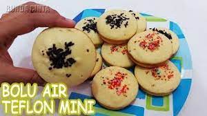 Kocok kuning telur, sp dan gula sampai kentall, tambahkan susu cair, larome. Bolu Air Teflon Mini Dengan 1 Telur Youtube