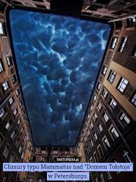 Chmury mammatus w okolicach rzeszowa. Chmury Typu Mammatus Nad Domem Tolstoja W Petersburgu