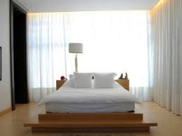 Doğru yatak tercihinin 5 püf noktası. Yatak Odasina Nasil Yatak Konulur Kapiya Gore Odada Feng Shui De Pencere Ve Duvarlari Yerlestirmek Icin 84 Fotograf