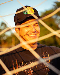 Joe Quinto (@joequintomusic) • Instagram photos and videos