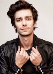 Devon Bostick : biographie, carrière et filmographie