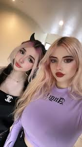 TW Pornstars - Julia Burch. Twitter. 🤍 @Alyri_tv. 11:15 PM - 14 Oct 2022