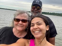 Elinor Huber's Instagram, Twitter & Facebook