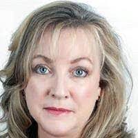 Shelly Pendleton's Instagram, Twitter & Facebook