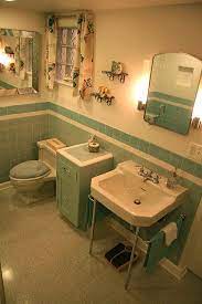 Maybe you would like to learn more about one of these? Nanette S 1940 S Vintage Bathroom Hannah S Treasures Vintage Wallpaper Blog
