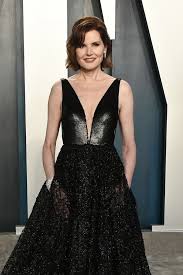 Geena davis, pseudônimo de virginia elizabeth davis (wareham, 21 de janeiro de 1956) é uma atriz de cinema estadunidensee. All The Looks From The 2020 Oscars After Parties Evening Dress Fashion Geena Davis Ginger Actresses