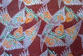 Batik ialah sejenis produk kraf yang dihasilkan melalui proses menerap lilin dan mencelup kain. Batik Majalengka Sangat Dikenal Di Malaysia Republika Online