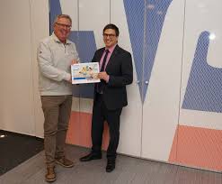 Doppeltes Gluck Fur Einen Kunden Der Vr Bank Neuwied Linz Nr Kurier De