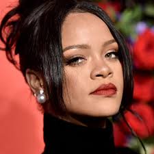 Rihanna - Biography, Singer, Entertainer