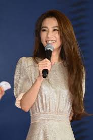 Know her, estimated net worth, age, biography wikipedia wiki Hebe Tien Hawtcelebs
