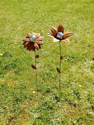 Gartenstecker Blume Blute Beetstecker Mit Silberkugel Deko Rost Gartendeko Edel Garten Deko Blumen Bluten Und Gartenstecker