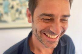 Alba Muñoz: Comerse el mundo con un portátil y un par de botas