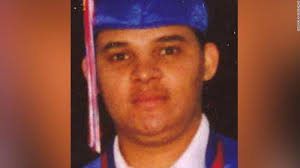 Empleado de una tienda desaparecido durante 10 años fue encontrado detrás  del refrigerador