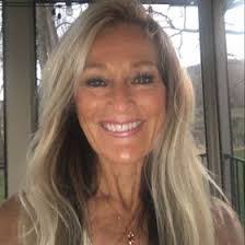 Heidi Funke's Instagram, Twitter & Facebook