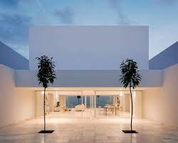 The house itself is located in the middle of the precinct delimited by these walls, taking up a band of 9x9 meters. Analysis Campo Baeza Projects Photos Videos Logos Illustrations And Branding On Behance
