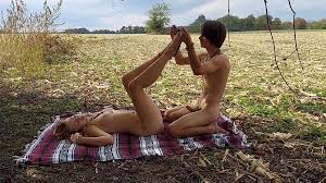 Amateur redhead doll fucks with BF right in Field