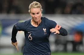 Quinzième puissance économique mondiale en 2010, elle connaît une croissance économique soutenue (+6,1 % d'augmentation du pnb en 2010) et un important excédent de sa balance de paiements. France Coree Du Sud Sur Quelle Chaine Et A Quelle Heure Voir Le Match En Direct
