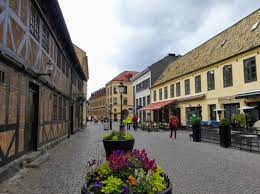 The cheapest way to get from kellinghausen to osnabrück altstadt station costs only $8, and the quickest way takes just 50 mins. Gamla Staden Die Altstadt In Malmo Schwedentipps Se