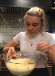The actress, 24, has shared a number of recipes to her. We Should All Be Following Florence Pugh S Instagram Cooking Tutorials