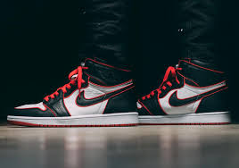 Jordan Retro 1 High Og White Black Red July 11 The Air Jordan 1 Bloodline Releases Tomorrow Air Jordans Jordan 1 Retro High Jordan 1
