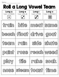 Roll A Long Vowel Team Freebie Phonics Words First Grade Phonics Vowel Team