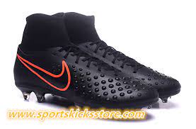 Sportskicksstore Com 2016 17 Nike Magista Obra Ii Black Total Crimson Op de binnenkant van de voet zijn de schuine grijze strepen niet meer te zien maar alleen een grijs vlak rond de enkel. 17 nike magista obra ii black