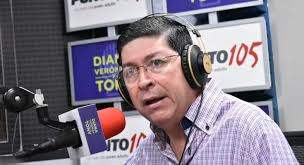 Walter Araujo: El Presidente Bukele le entró al toro por los cuernos al  despedir a familiares de Sánchez Cerén