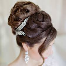 On wedding day, long hair can be laid very effectively, and it isn't necessary to start something complicated! 50 Unforgettable Wedding Hairstyles For Long Hair Hair Motive Hair Motive