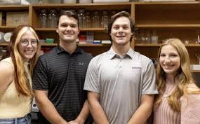 Ouachita students publish cancer research in national journal