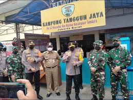Tips untuk belajar tes wartegg doovi. Kampung Tangguh Jaya Rw 03 Roa Malaka Berita Foto Kota Administrasi Jakarta Barat
