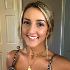 Maggie VanDyke (@maggie_vandyke)