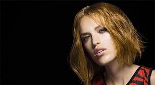 Coupe courte, fashion, classique, extravagante et chignon. Les Coupes Courtes De L Automne Hiver 2017 2018