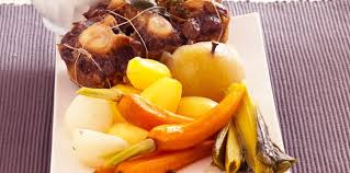 Pot Au Feu A La Queue De Bœuf Decouvrez Les Recettes De Cuisine Actuelle