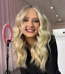 Refresh and switch up your strawberry blonde, light copper & warm blonde  hair with Just Peachy Shampoo 🍑 Just Peachy is the juicy injection of life  that your hair needs if you