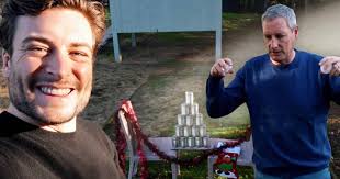He made his 66 million dollar fortune with owner of studio 100 samsongert producer of musicals. Gert Verhulst Is Niet Onder De Indruk Van De Uitvinding Van Zijn Zoon Viktor Dit Bestaat Al 500 Jaar Showbizz Hln Be