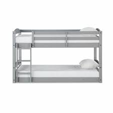 Desain kamar tidur ini sangat minimalis dengan ruangan yang sempit, kamu bisa menempatkan tempat tidur, tempat santai, dan tempat pakaian menjadi satu seperti gambar diatas. 220 Ide Tempat Tidur Tingkat Tempat Tidur Tingkat Tempat Tidur Tidur
