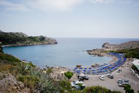 Gennadi beach and the adjacent gennadi village are located on the southeastern coast of the island of rhodes, halfway between the famous traditional lindos village and the southern tip of the island, prasonissi. Thegoldenbun Com Rhodos Beach Guide Rhodes 12 The Golden Bun