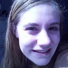 Kylie Malone (@petitekylie)