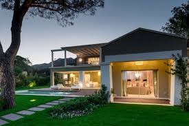 Find aurora apartments, condos, townhomes, single family homes, and much more on trulia. Villa Aurora Luxuriose Villa Direkt Am Meer Mit Pool Forte Village
