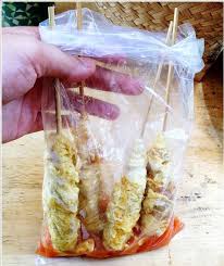 Selain telur gulung, bihun gulung juga populer dan banyak dijajakan di depan sekolah. 30 Ide Cara Membuat Telur Gulung Bihun Anti Gagal Anna K Cummings