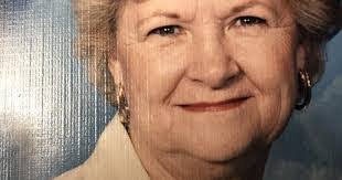 Mary Beringer's Instagram, Twitter & Facebook